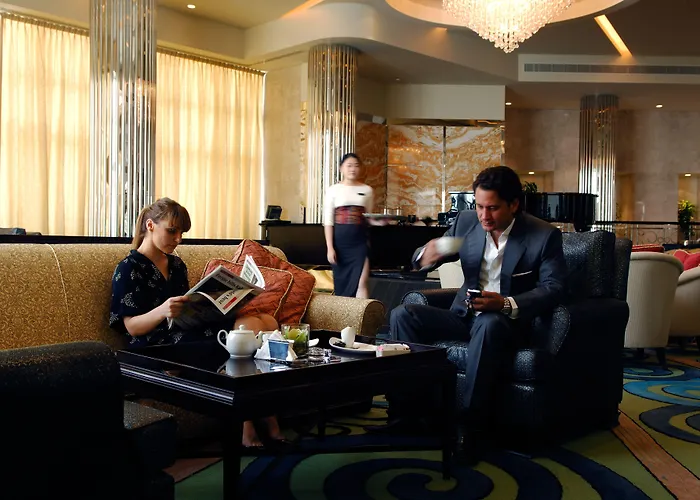 Hotel de golf: Intercontinental Abu Dhabi By Ihg